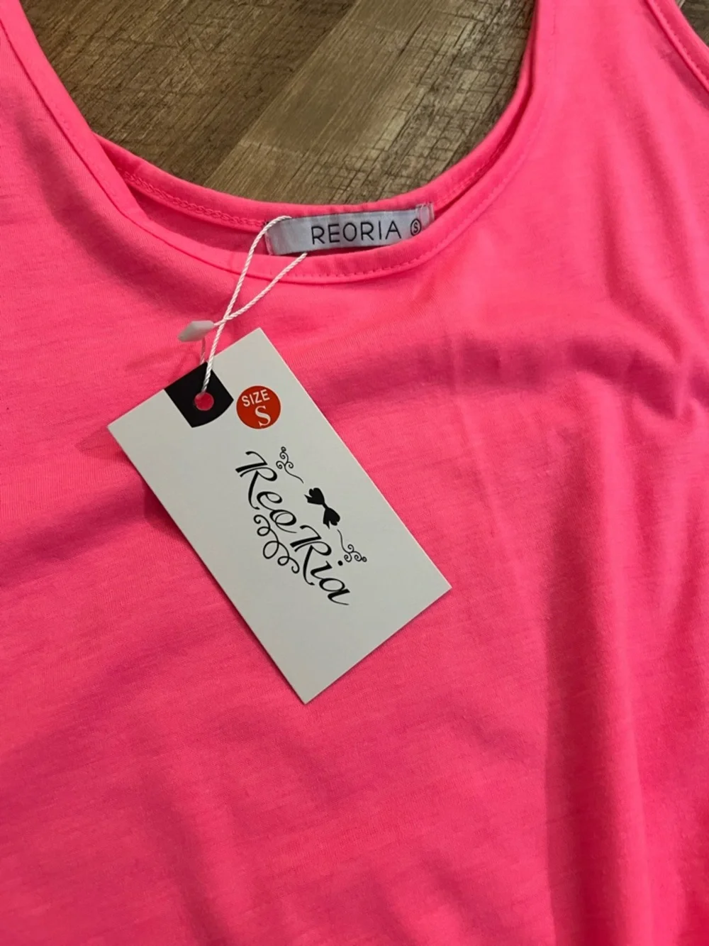 ReoRia Neon Pink Sleeveless Jumpsuit - Picture 6 of 8